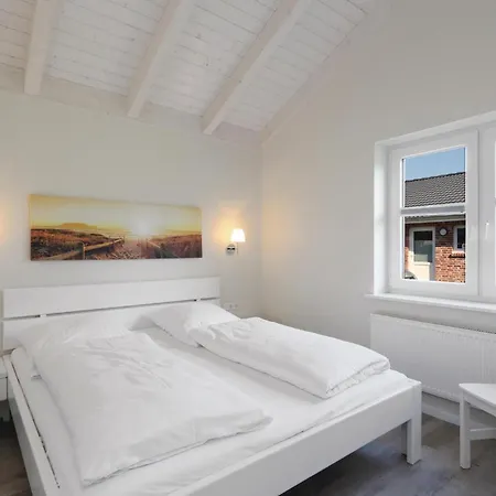 Ferienhaus Lovely In With Kitchen